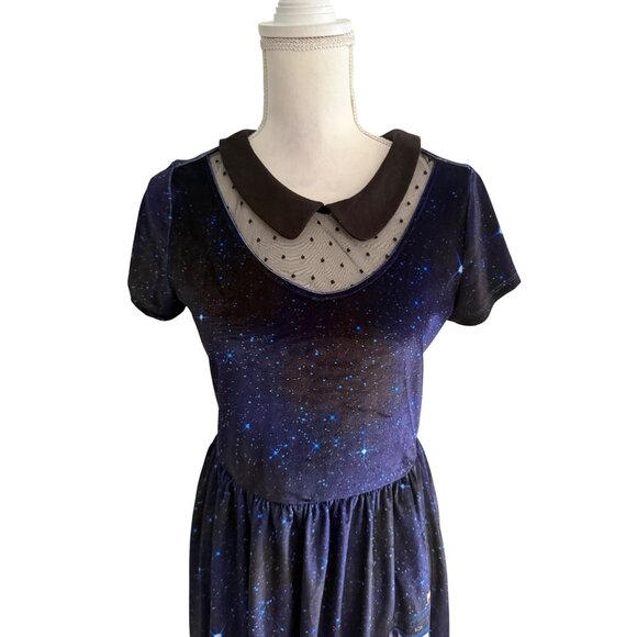 DOCTOR WHO Velvet BBC Galaxy Print Collared Dress Size Medium - Picture 8 of 9